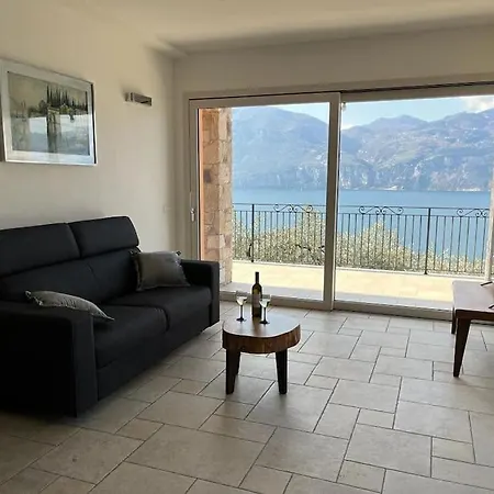 Monystelly In Ca Romana *
