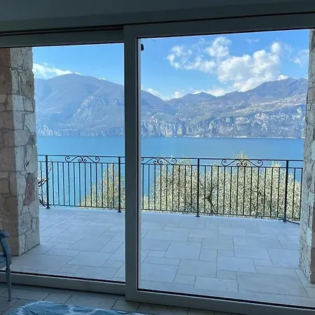 Monystelly In Ca Romana *